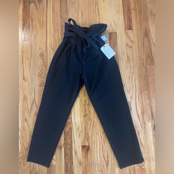 eunina Other - Eunina Tobi Super High Rise Cropped Blackk Denim Jeans with Belt Size 29 Pockets